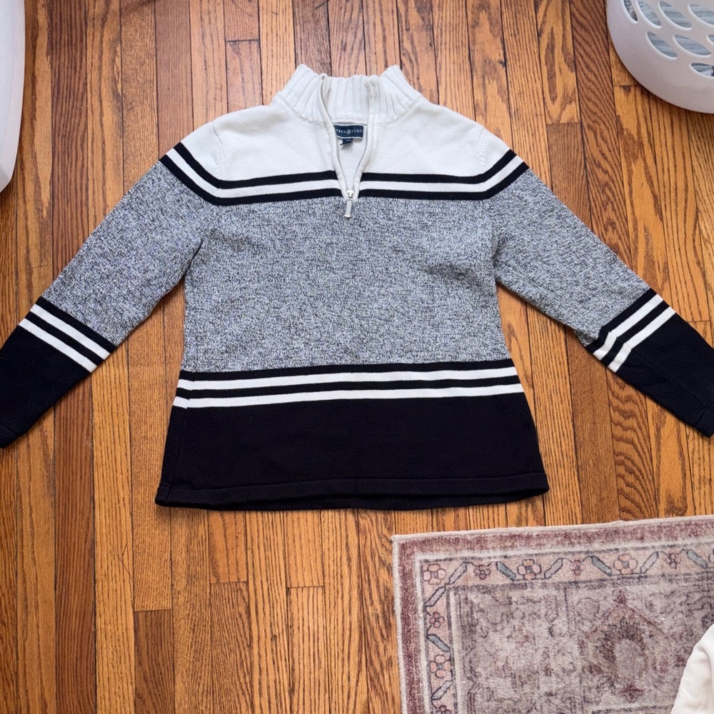 Karen Scott Women's Gray and Black  size Medium Half-Zip Sweater